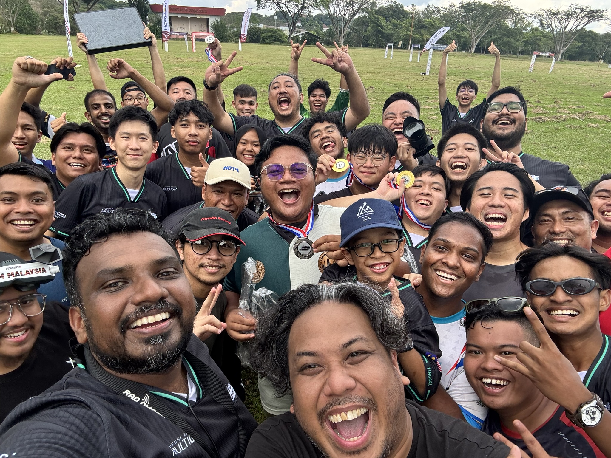 E618DDFD-B2F2-4BA4-98DE-163B0E5A6696_1_102_o